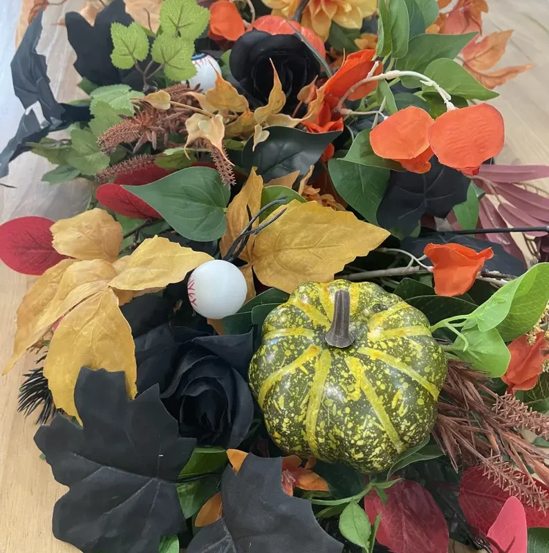 Halloween Garland with Black Roses, Pumpkins & Fall Leaves – Spooky Table or Mantel Decoration
